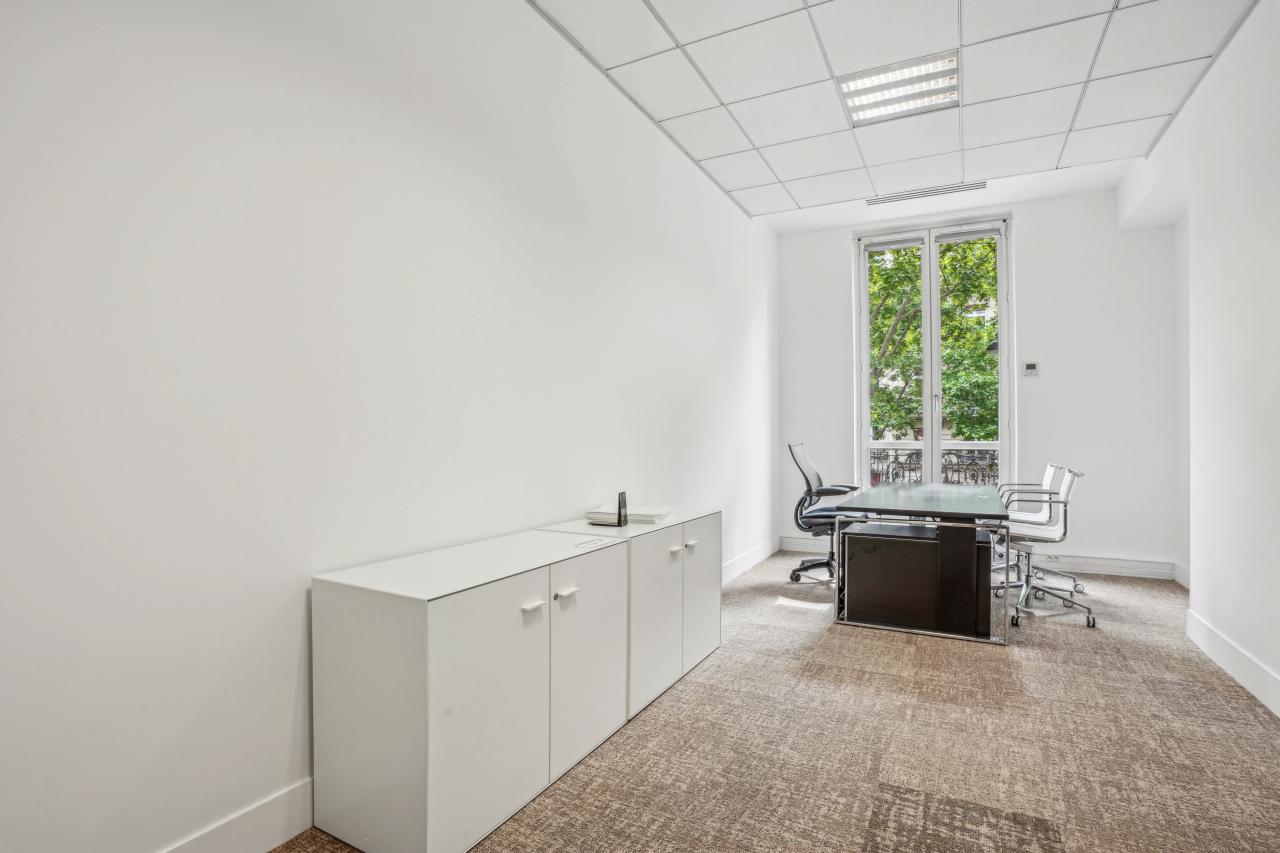 Bureau Paris 342m² Location bureau Paris OLBUR2420401 6